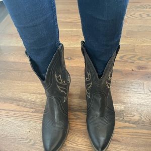 Cute, short black cowboy boots, size 10